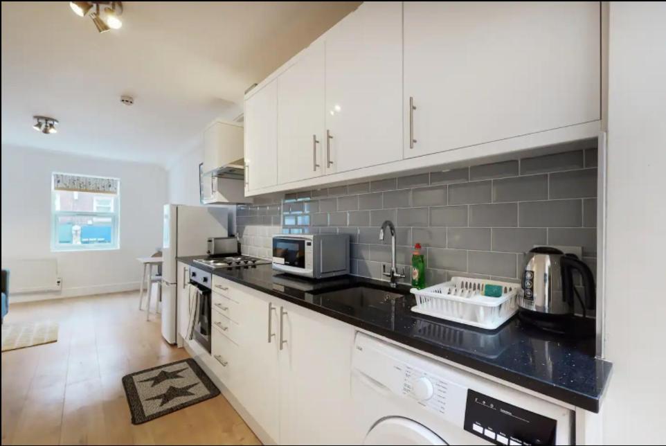 New Spacious 1 Bed Studio Flat In Aldgate Apartment London Exterior photo